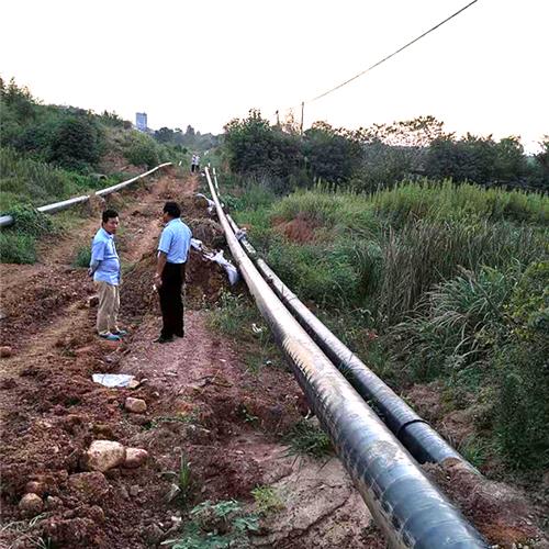 施工展示——铺设管道现场